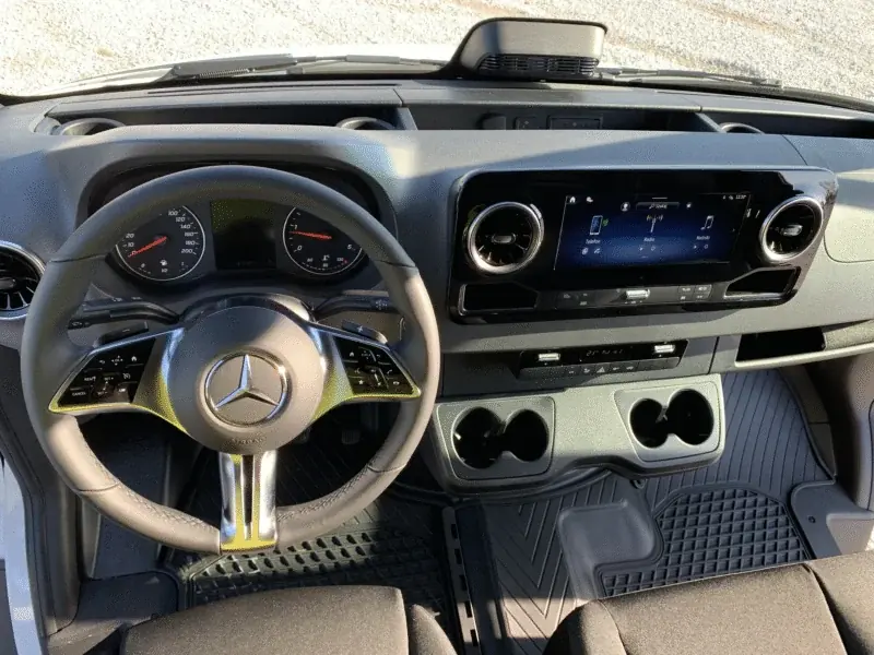 Mercedes-Benz Sprinter L3H2 automat — zdjęcie 6